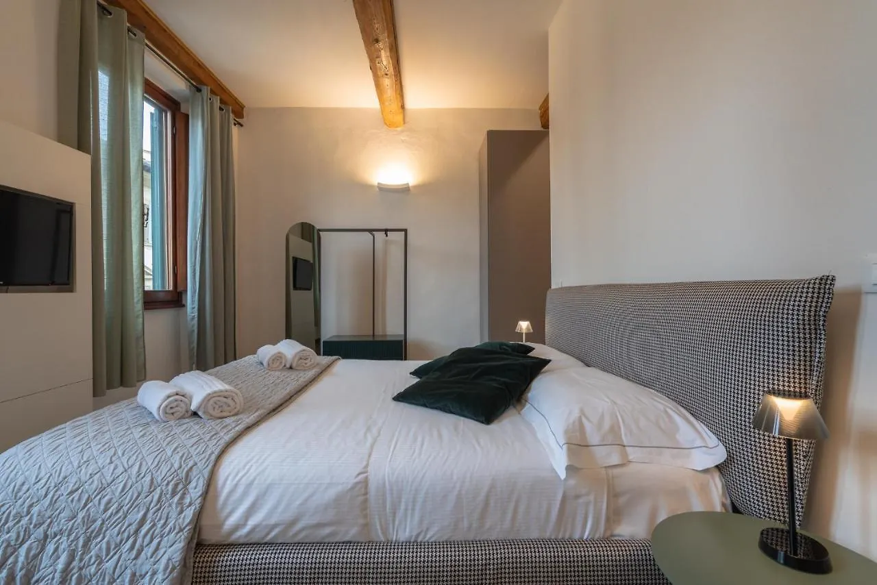 Elegant Green Apartment In San Gallo Firenze